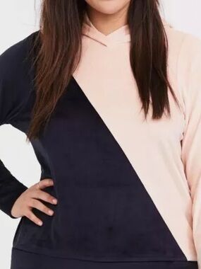 Torrid Pink Navy Blue Coloblock Velour Velvet Hooded Sweatshirt 00 M/L NWOT